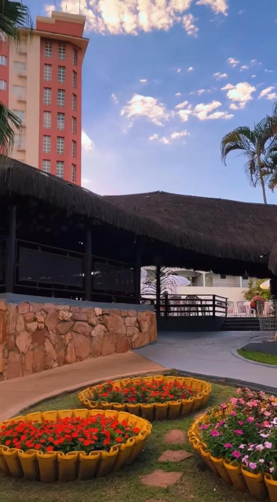 Hotel No Hot Springs Promocao Final De Carnaval 5*